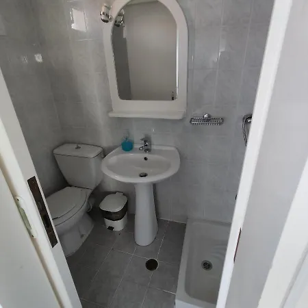 Toula's מלון דירות